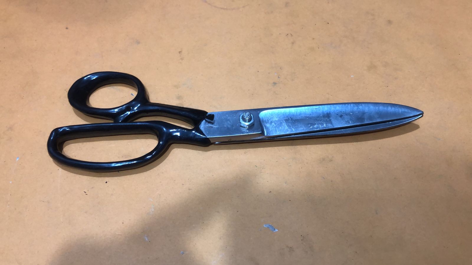 18. Scissors singer 10 number