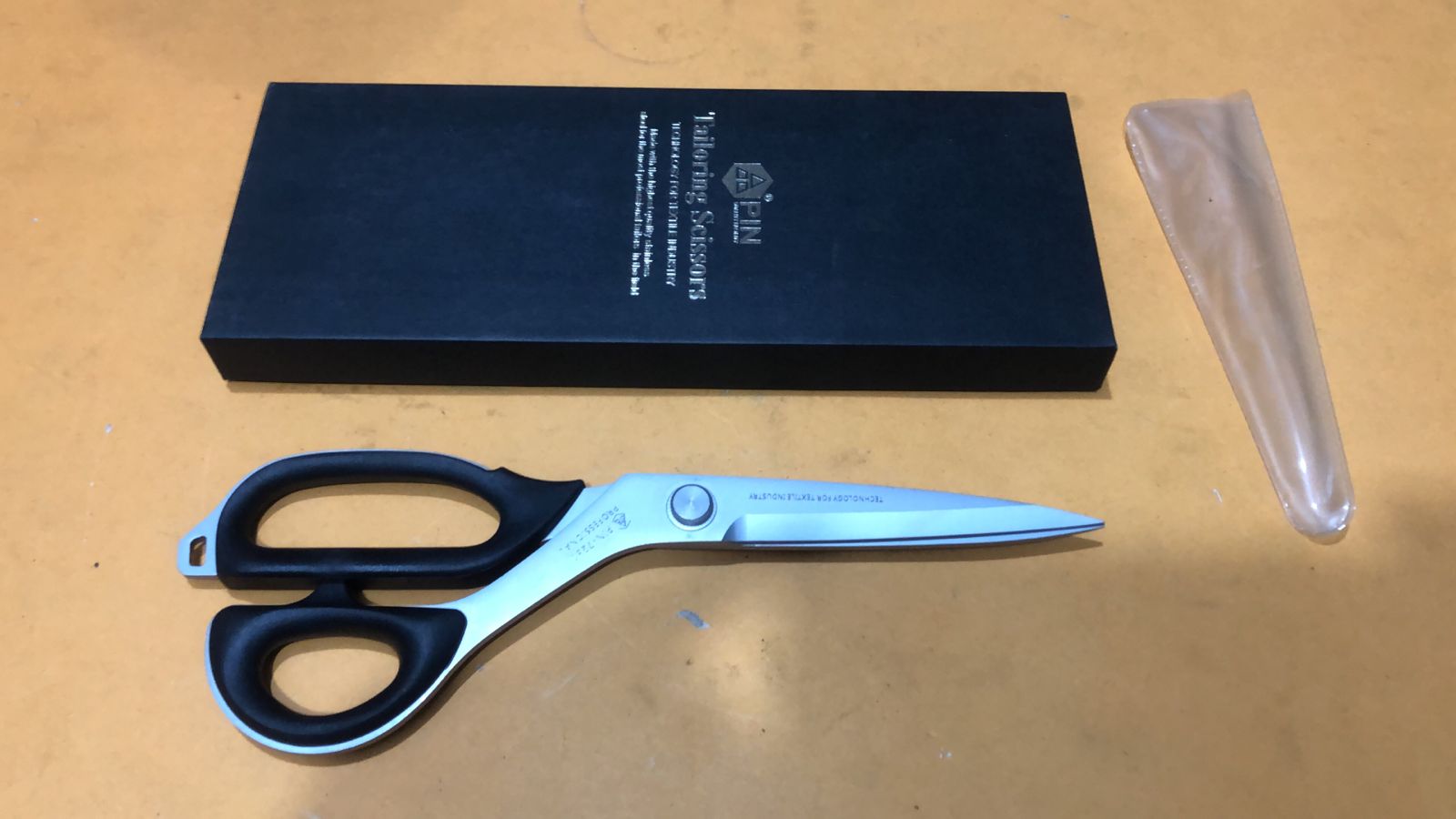 13. Scissors pin japanese style 9 number