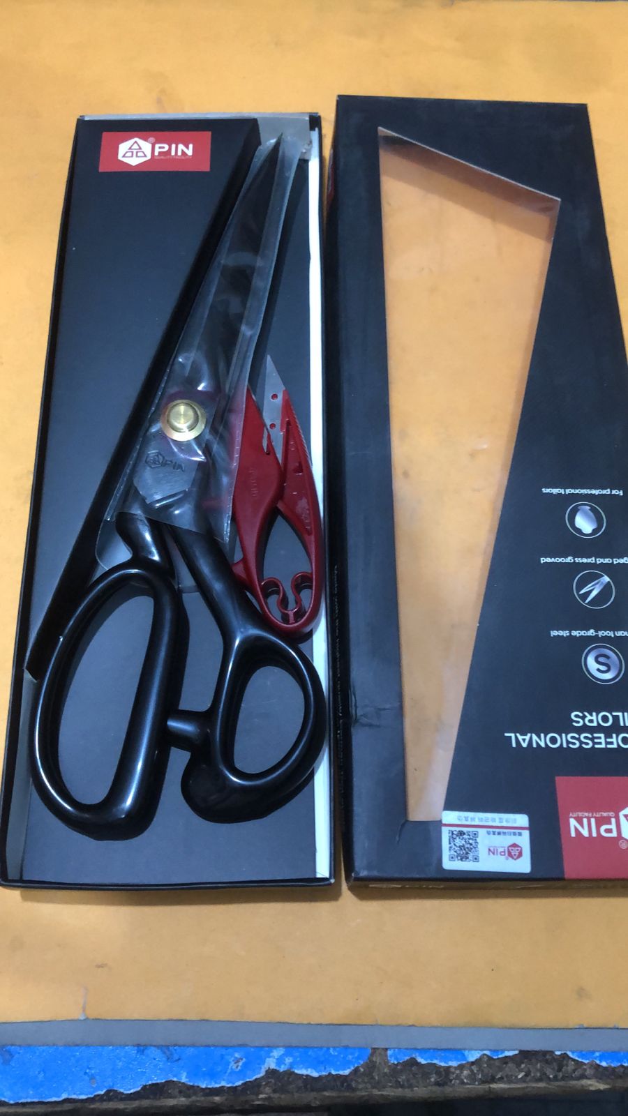 16. Scissors pin 11 number