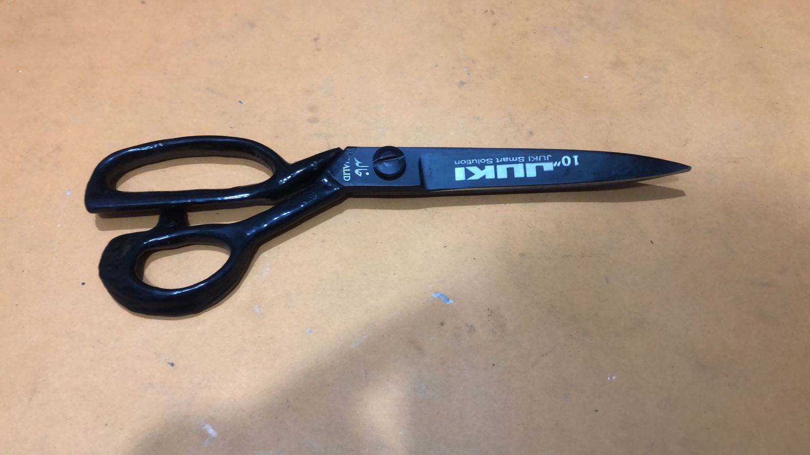2. Scissors Juki 10 number